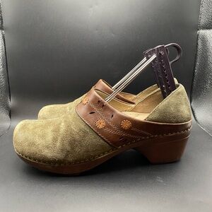 Dansko Women’s Shoes Clogs Mules Size 39 Moss Green Brown Leather